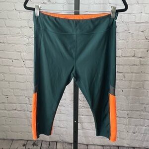 Under Armour Heat Gear Compression Cropped Leggings Size Large